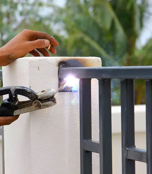 Fence Gate Repair in Surfside, FL